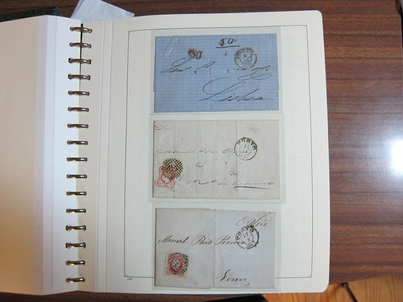 0014 (65).jpg -     Lote:    14      Marcofilia      Lotes Especiais       Descrição:      Portugal.   Colecção montada em dois álbuns com estudo especializado das marcas de duplo círculo e circulares do Porto, com selos de diversas emissões e cartas. Lote a ver.        Lote       Valor Base:     &euro; 1.500,00     Valor Venda:     &euro; 1.500,00     